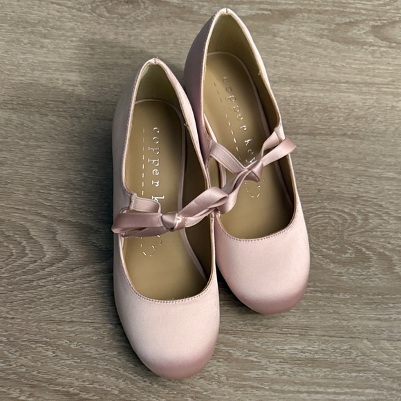 Copper Key Other - NEW Copper Key Blush Pink heels